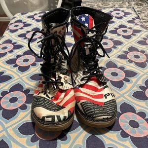 LADY GODIVA COMBAT BOOTS